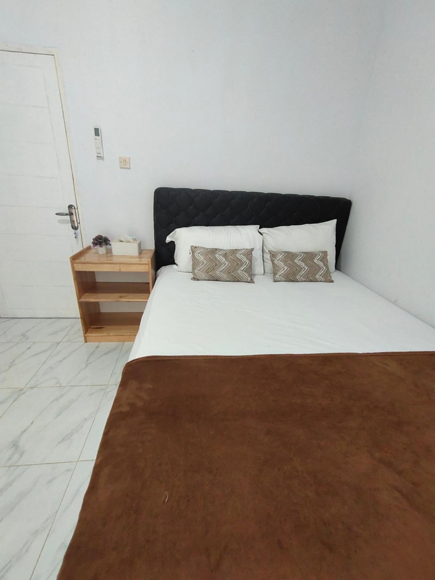 Stella Villa Ngurbloat 객실 사진